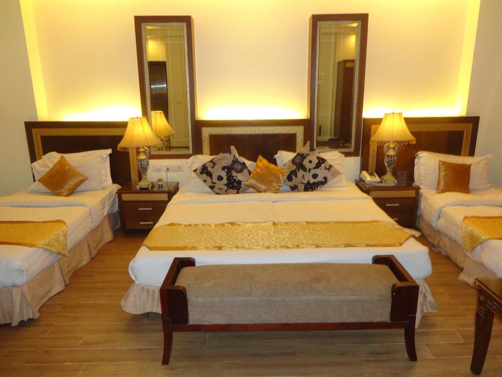Hotel Picasso Paschim Vihar Delhi - Couple Friendly Local Ids Accepted Extérieur photo