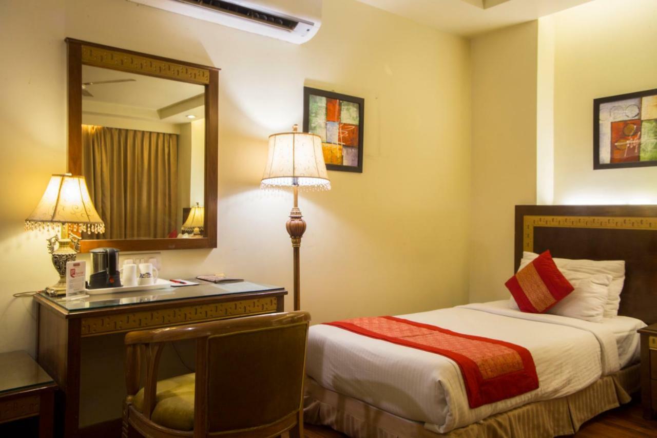 Hotel Picasso Paschim Vihar Delhi - Couple Friendly Local Ids Accepted Extérieur photo