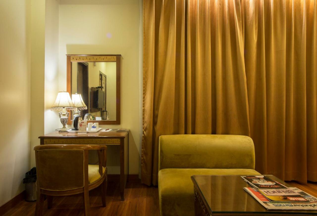 Hotel Picasso Paschim Vihar Delhi - Couple Friendly Local Ids Accepted Extérieur photo