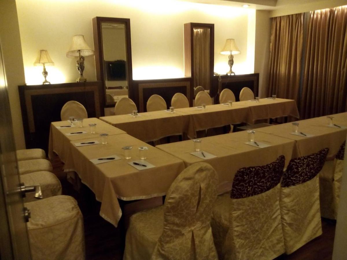 Hotel Picasso Paschim Vihar Delhi - Couple Friendly Local Ids Accepted Extérieur photo